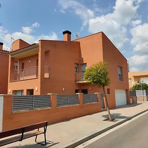 Сasa de vacaciones Amplio Con Jardín Y Zona Barbacoa.