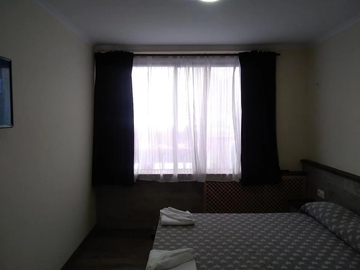 Pension Fonda Suiza Reus